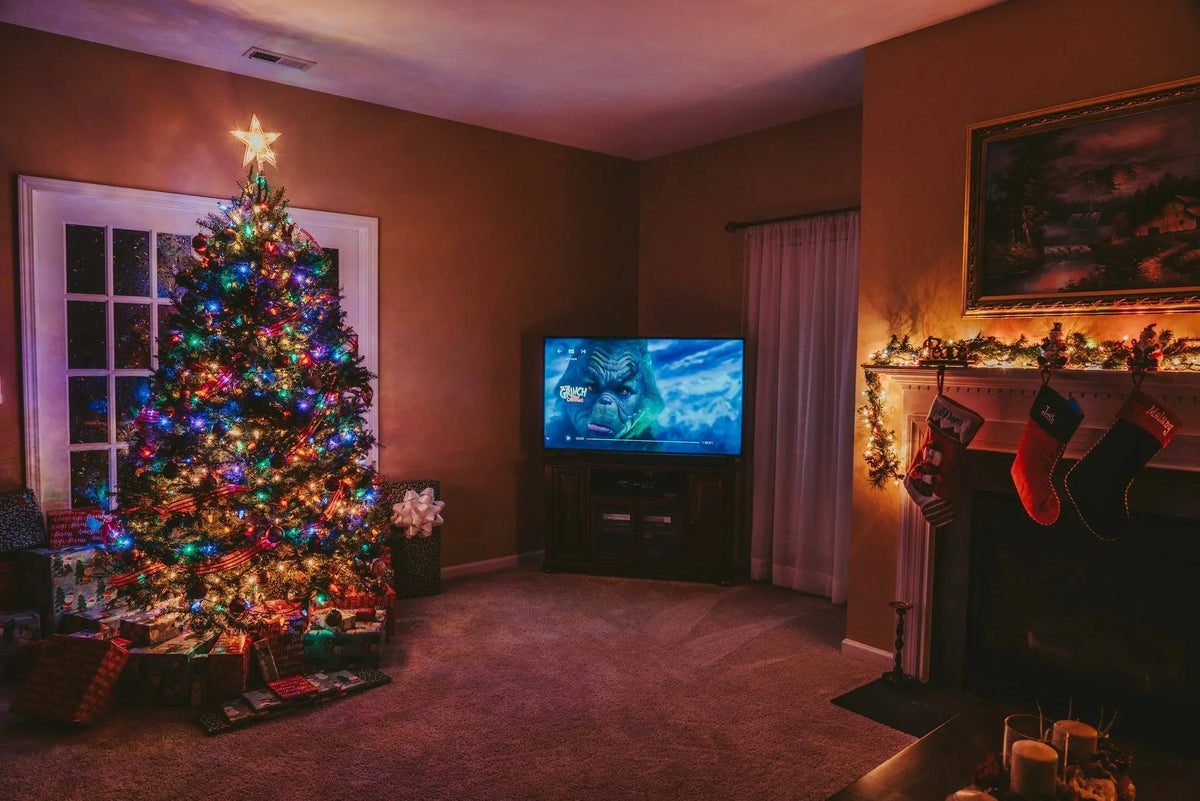 The-Best-Cozy-Christmas-Movies-to-Watch-This-Holiday-Season Myza