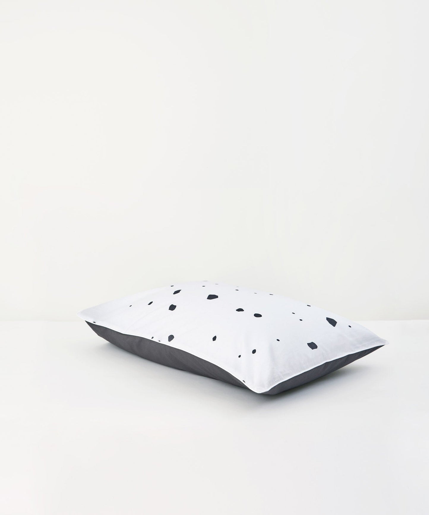 Spotty and Charcoal Tencel Cotton Pillowcase Undercover