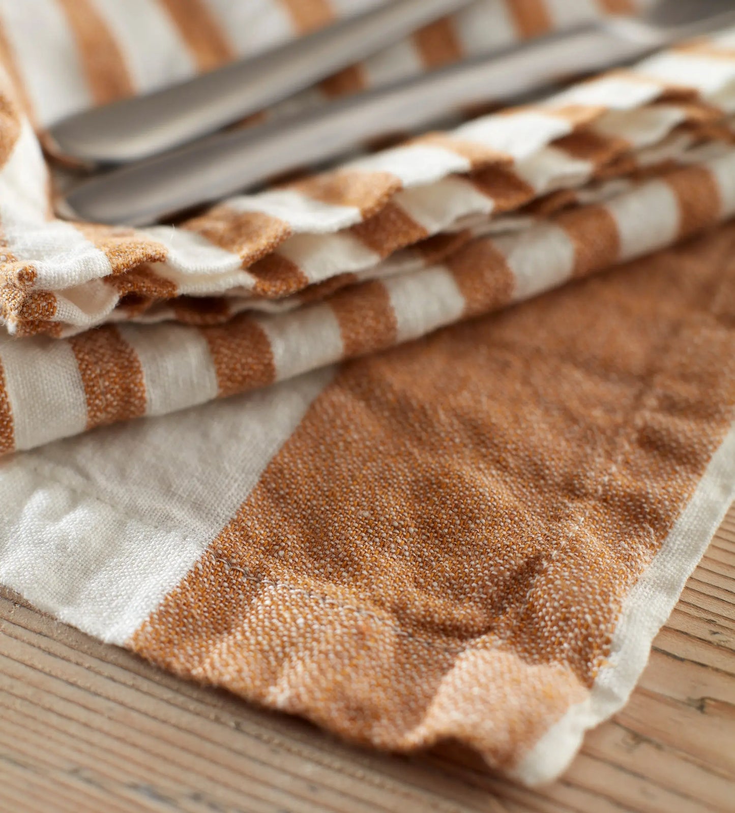 Amber Cora Wide Stripe 100% Linen Placemats - Set of 2 The Secret Linen Store