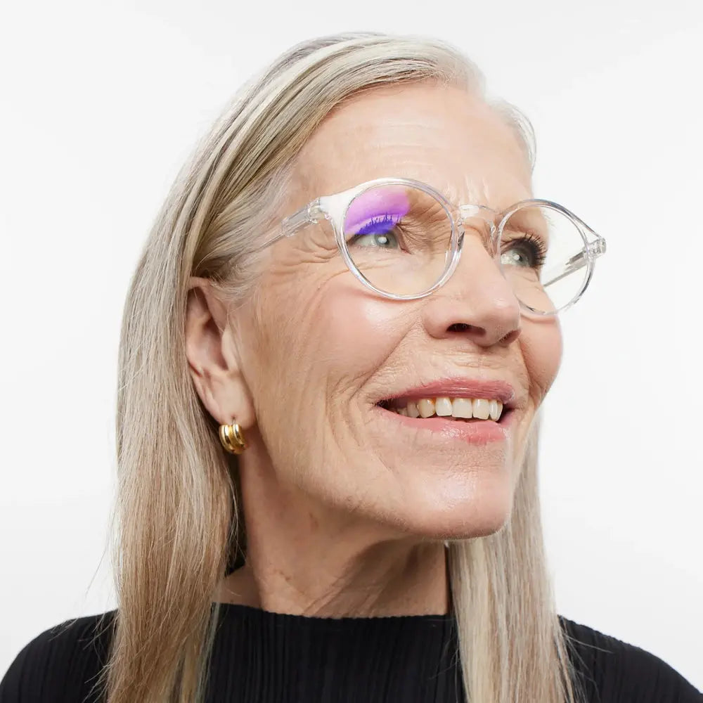 Crystal Le Marais Glossy Glasses Barner