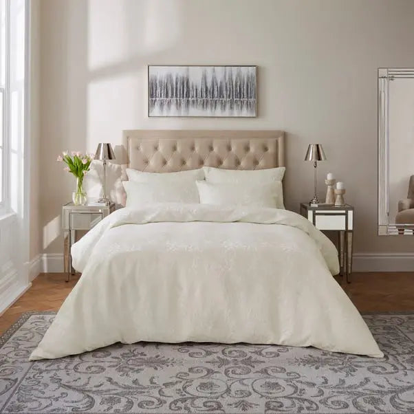 Dorma Luxe Wisteria 200 Thread Count Standard Pillowcase Pair Dunelm