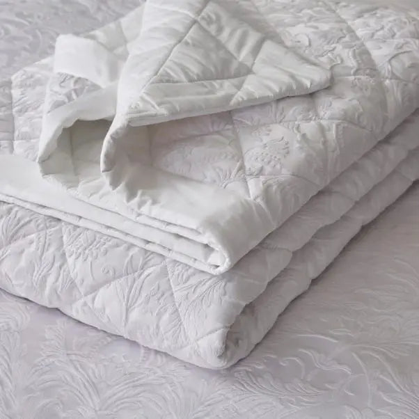 Dorma Winchester White Bedspread