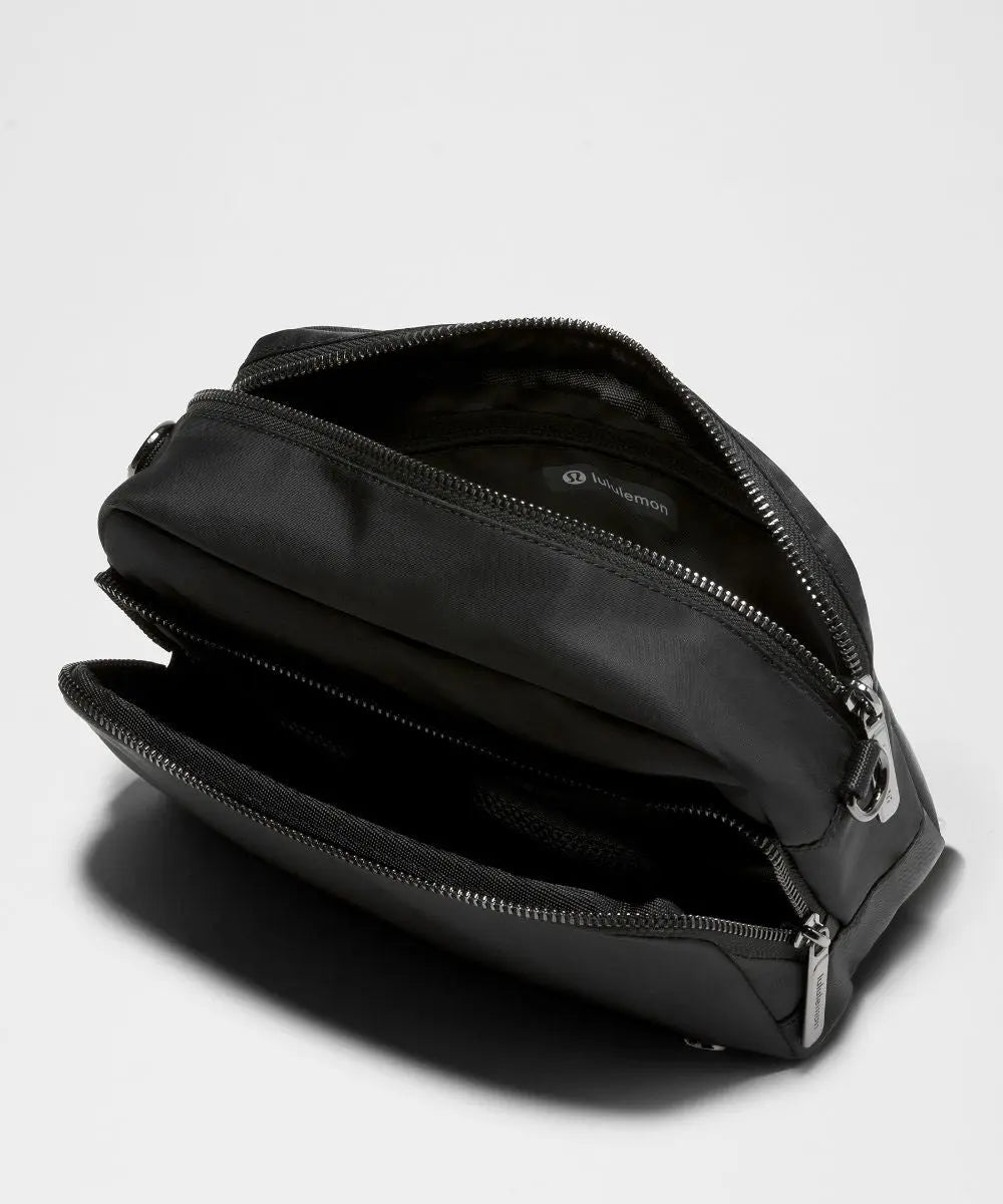 Everywhere Crossbody Bag 3L Large Metal Hardware Lululemon