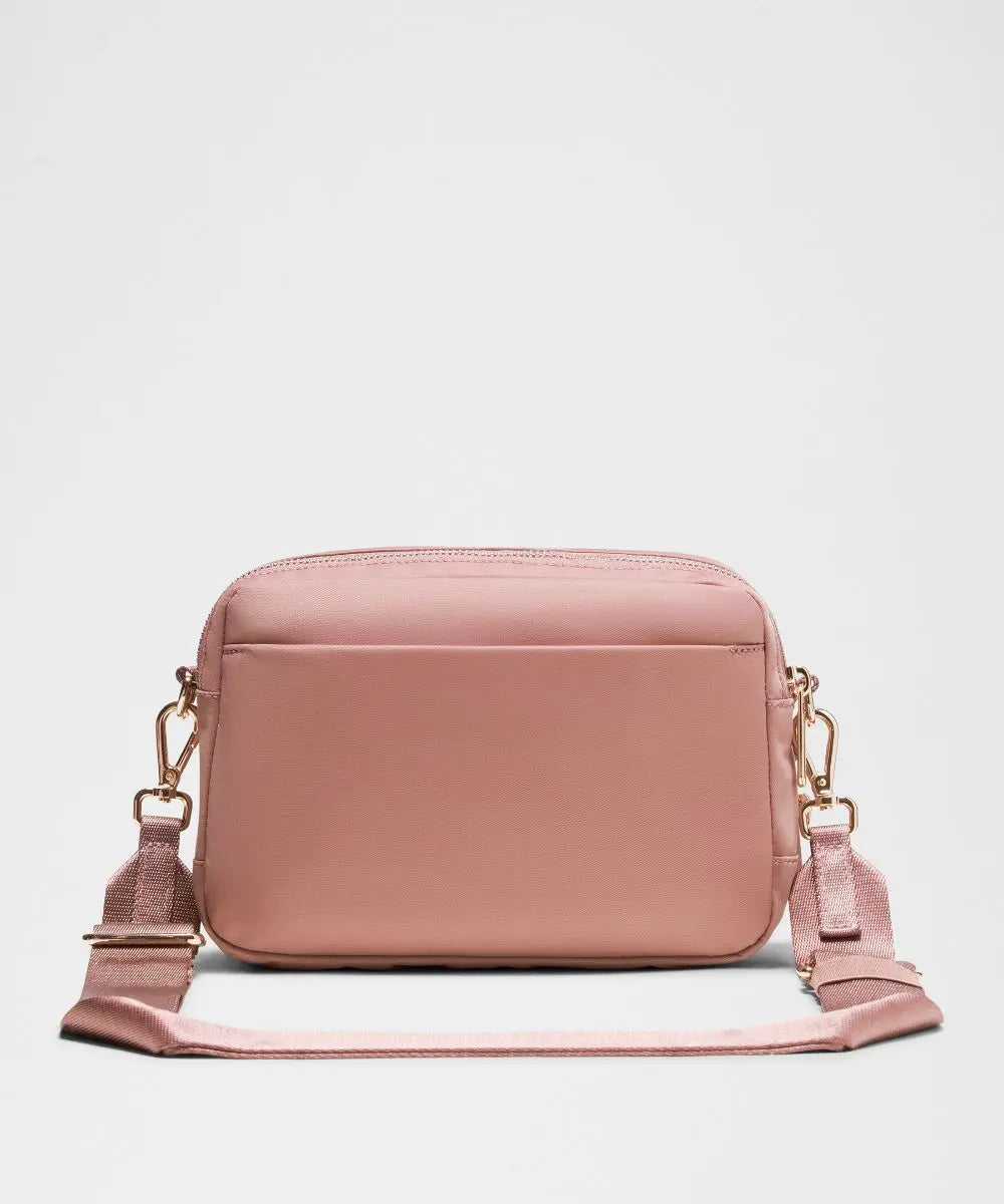 Everywhere Crossbody Bag 3L Large Metal Hardware Lululemon