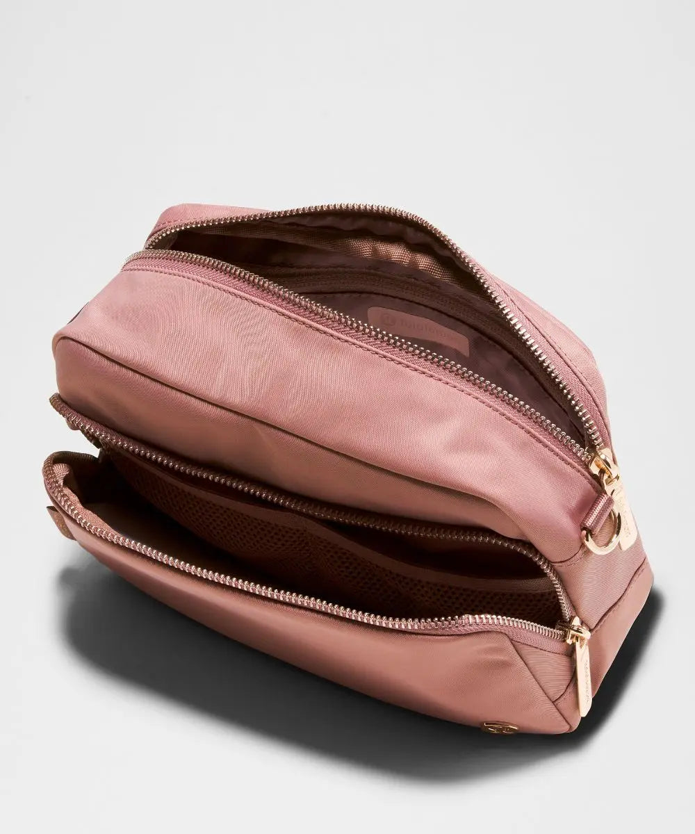 Everywhere Crossbody Bag 3L Large Metal Hardware Lululemon
