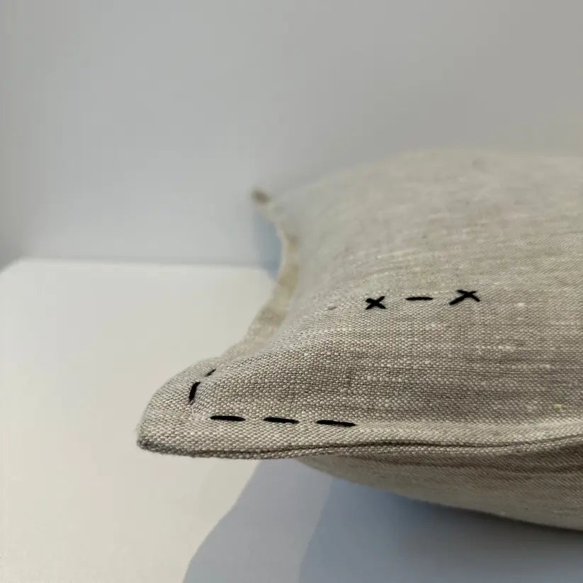 Marga Bordado Cushion Mísa