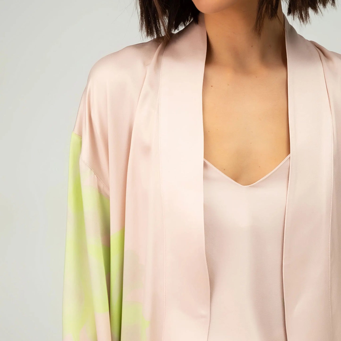 Silk Dreamscape Short Kimono Robe Pink Flower NOKAYA