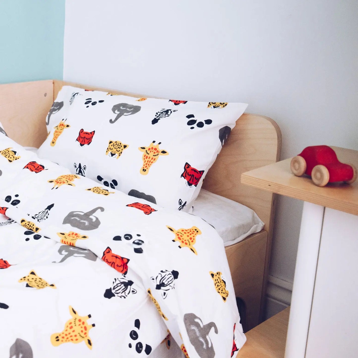 Sleepy Safari Heads Toddler Cot Bed Duvet Set Lulu and Nat