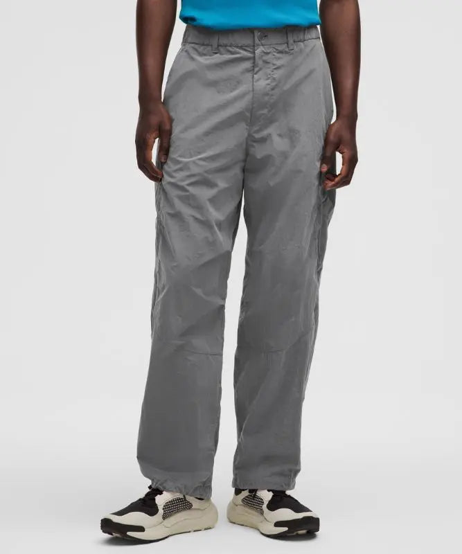 mens woven cargo pants