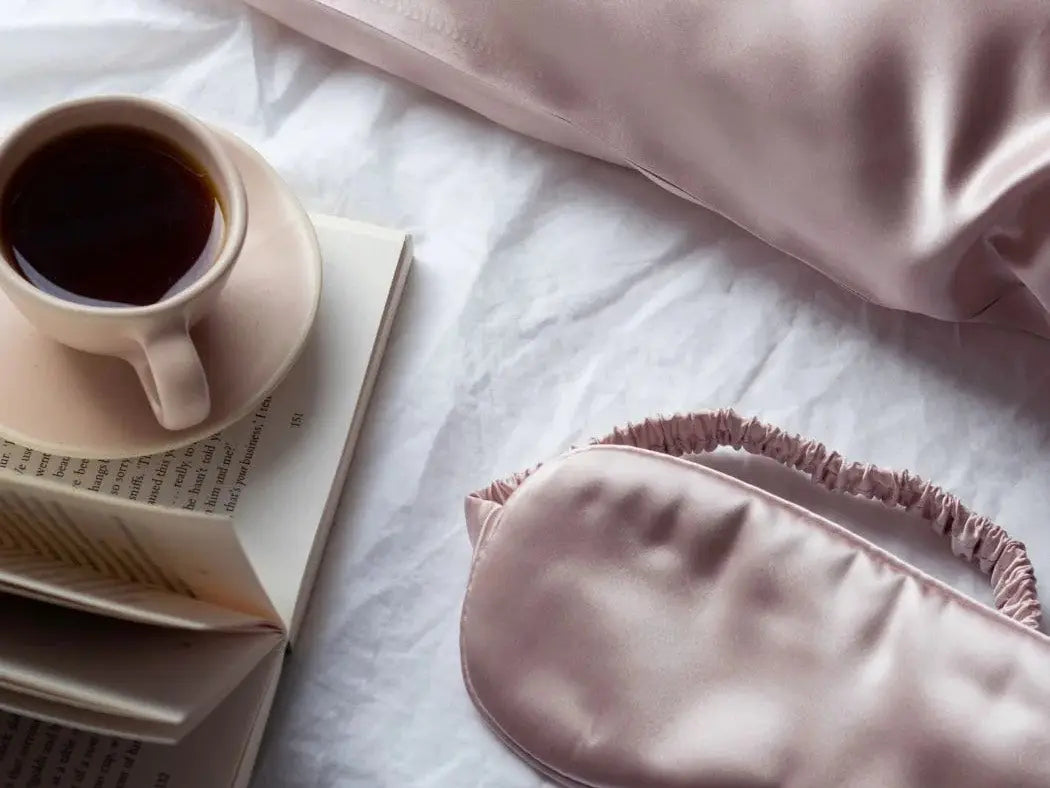 Mulberry-Silk-Magic-Liv-Lindley-s-Sleep-Set-Review Myza