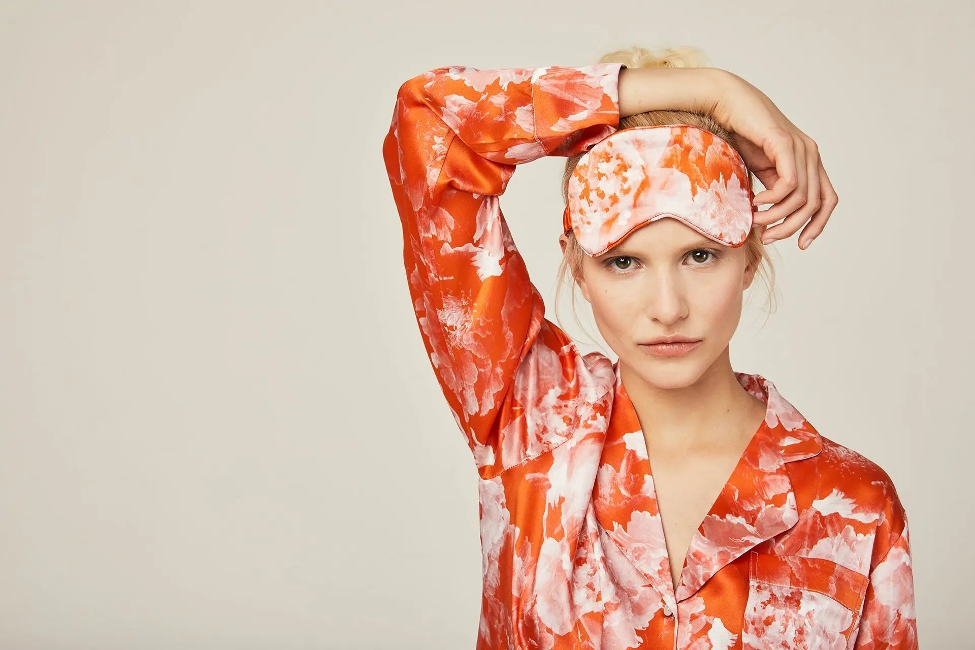 The Importance of Darkness for Sleep: Benefits of Eye Masks – Myza