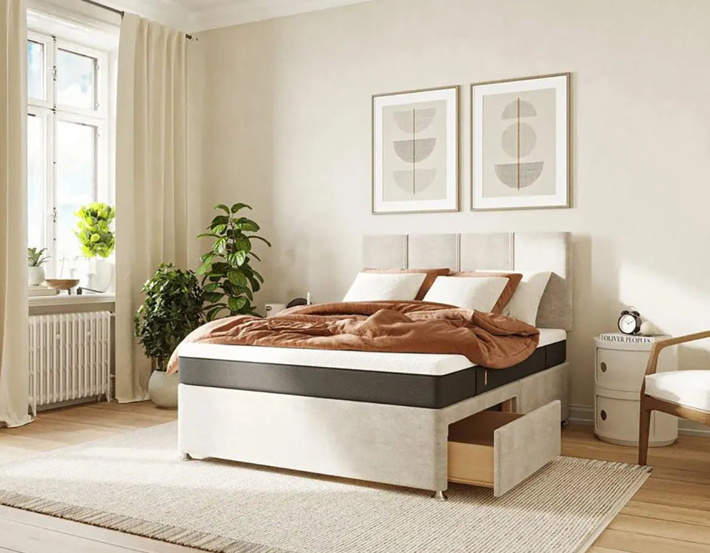 Emma Divan Bed in white, in off-white coloured bedroom
