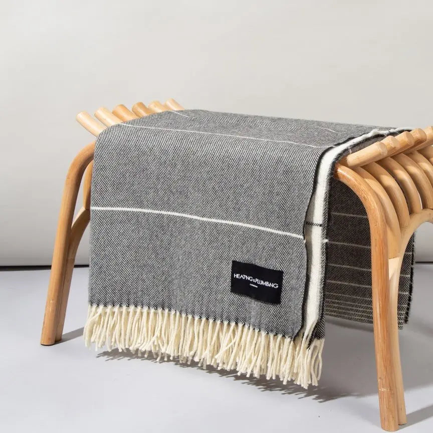 Grey-Blanket-Throws Myza