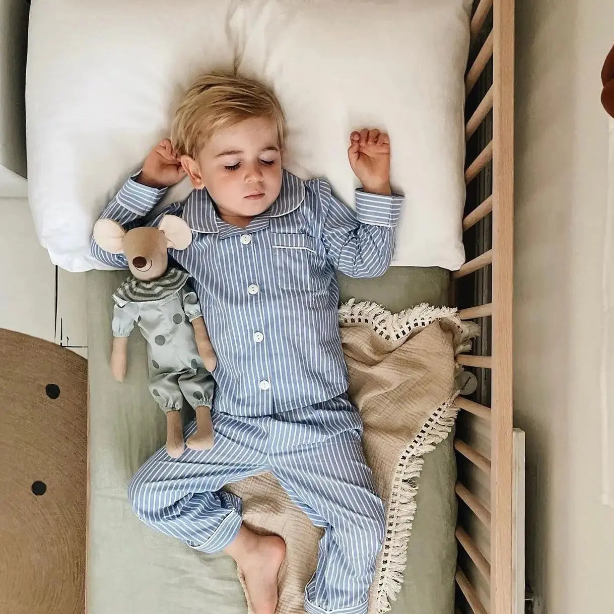 Kids-Stripe-Pyjamas Myza