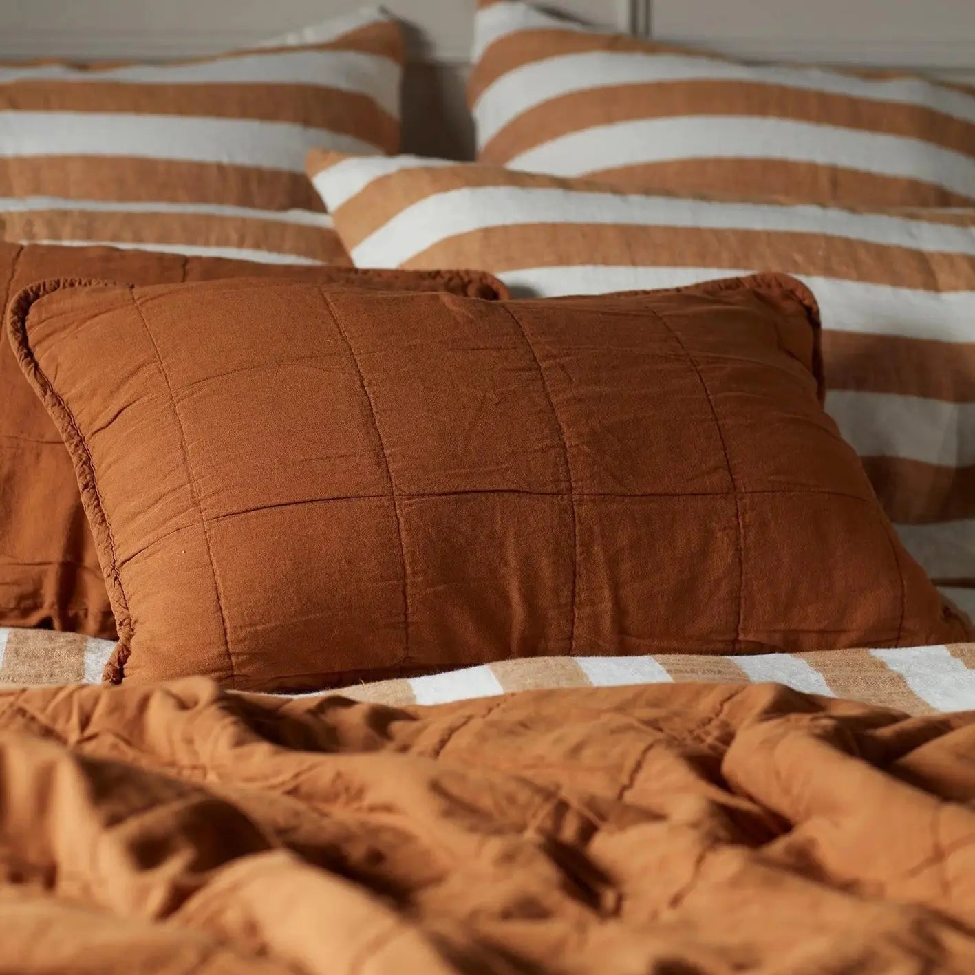 Orange-Blanket-Throws Myza