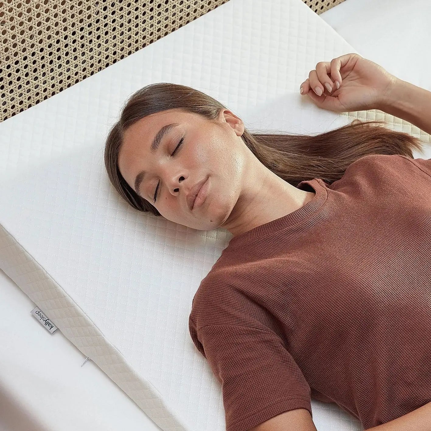 Pillows-For-Back-Sleepers Myza