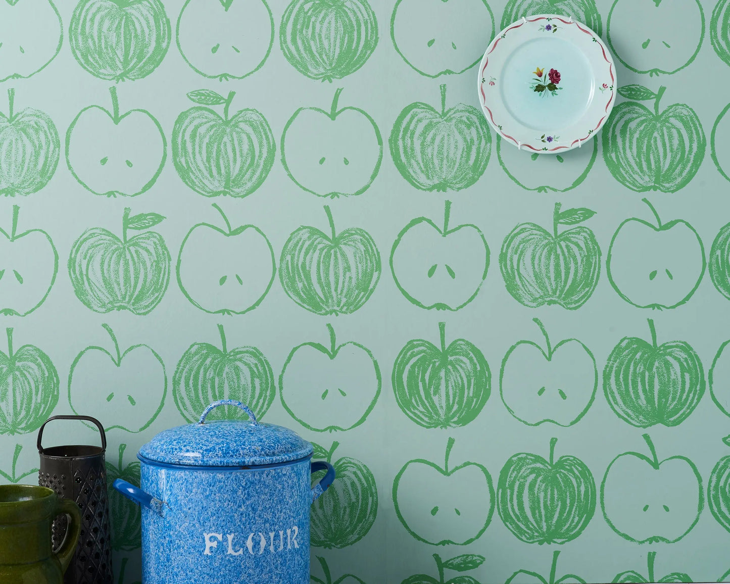 A is for Apple Wallpaper | Aquamarine Stoff Studios
