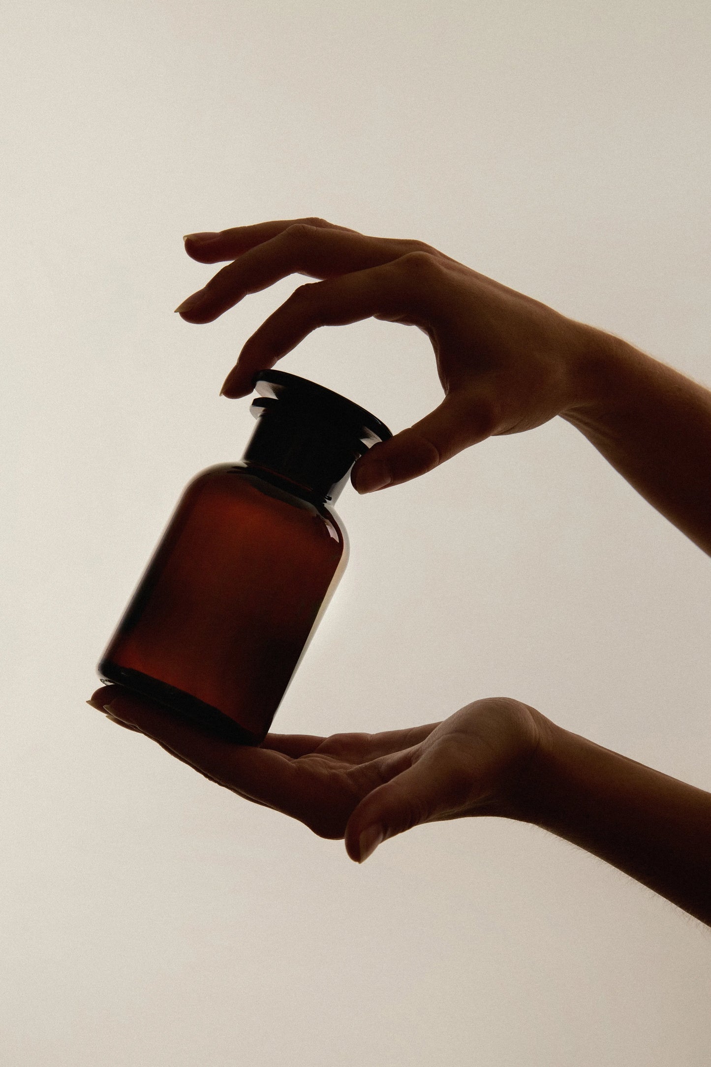 Amber Glass Apothecary Jars Kuishi
