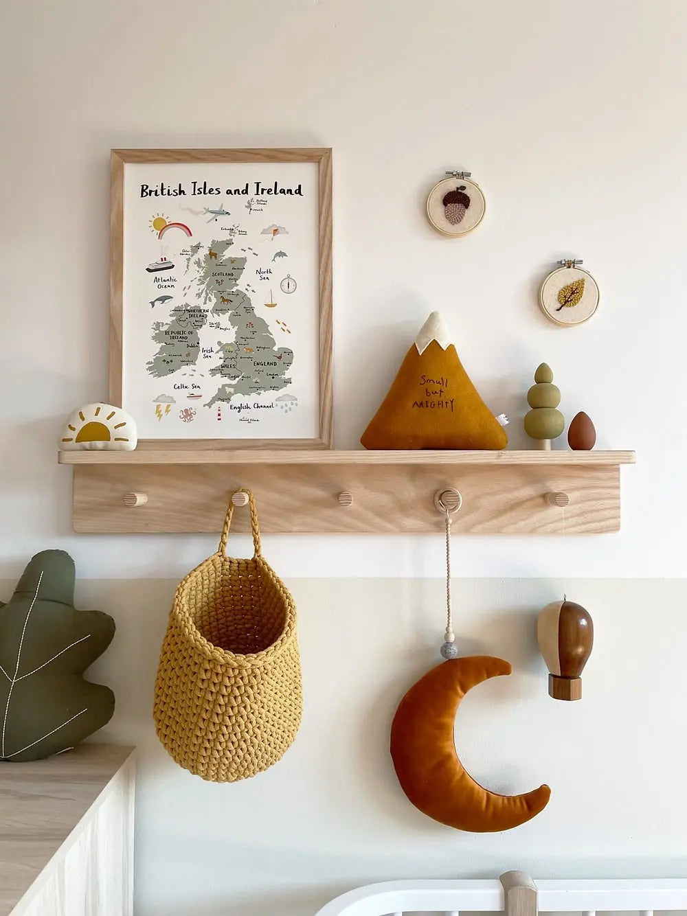 Autumns Corner - The Peg Rail Shelf Autumns Corner