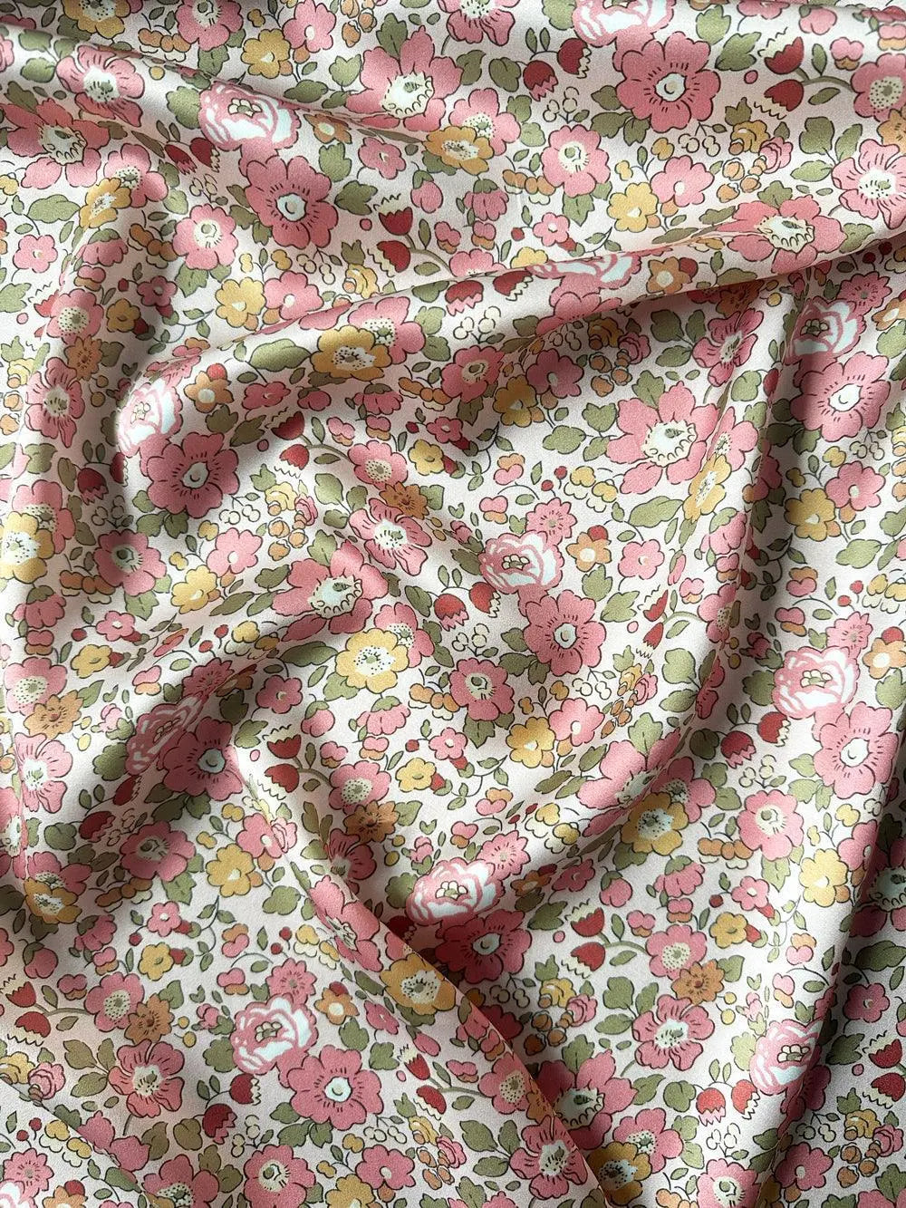 BETSY FIELD DUSKY PINK Liberty Silk Pillowcase Coco & Wolf