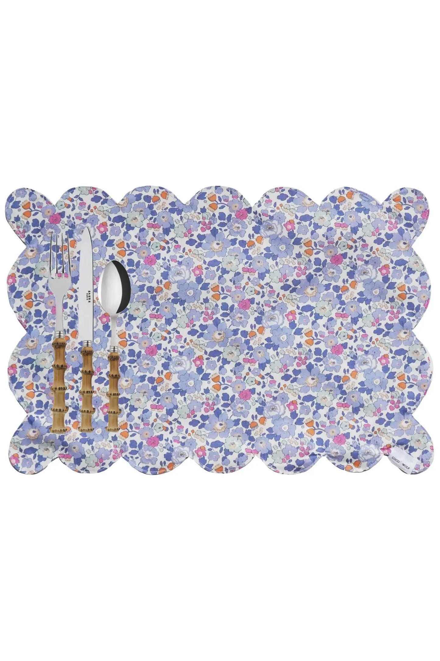 BETSY Liberty Reversible Scalloped Placemat Coco & Wolf