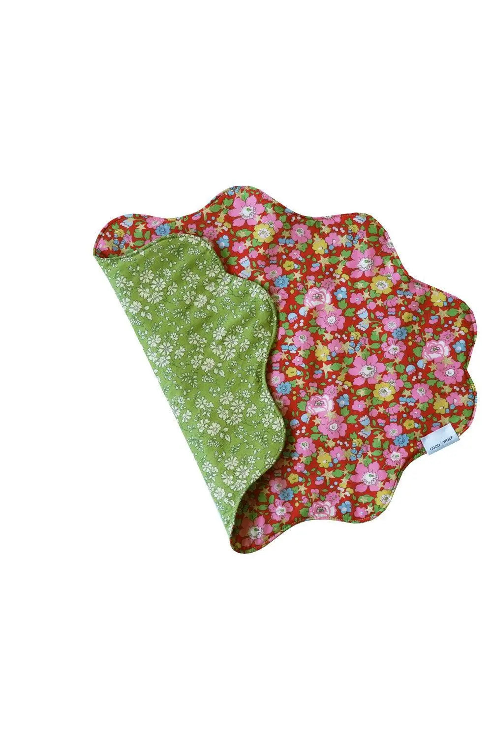 BETSY STAR & CAPEL PISTACHIO Liberty Reversible Wavy Placemat Coco & Wolf