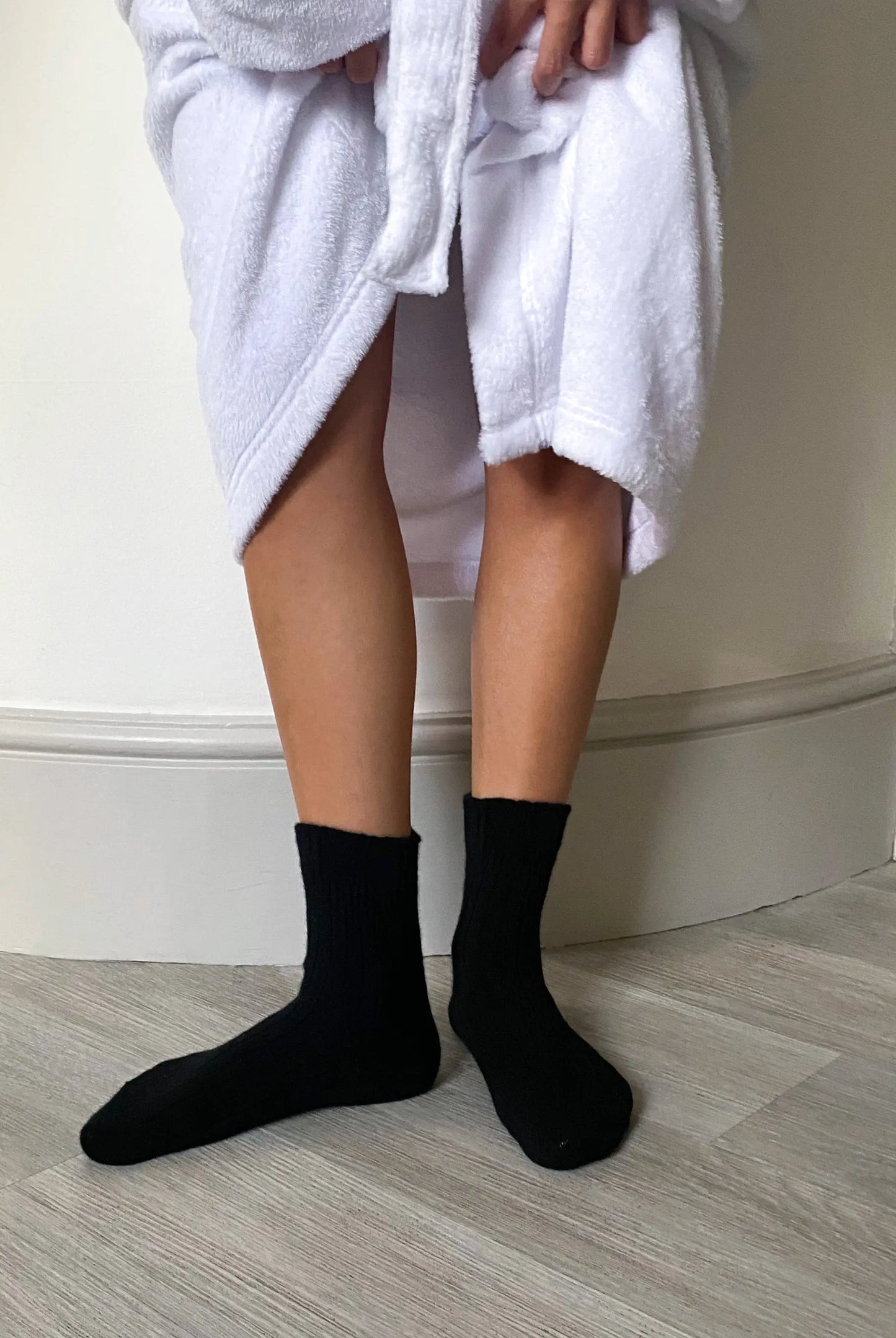 Black Ribbed Cashmere Socks MAMU Dream