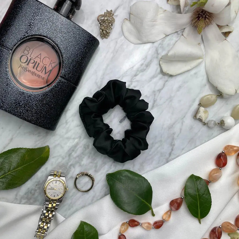 Black Silk Scrunchie - Regular DREAMSILK