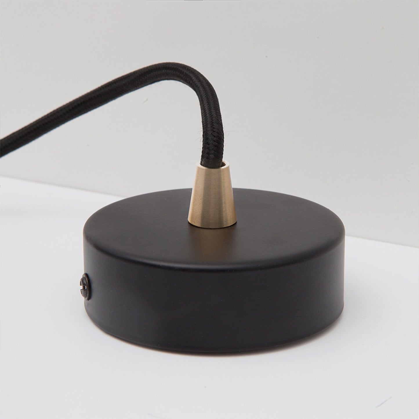Knuckle Pendant in Walnut Tala