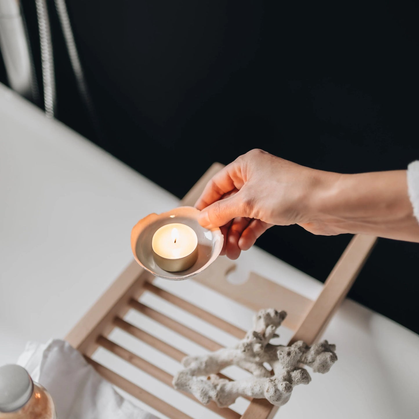 Christmas Frankincense + Myrrh Tealights x 6 Gift Box hobo + co.