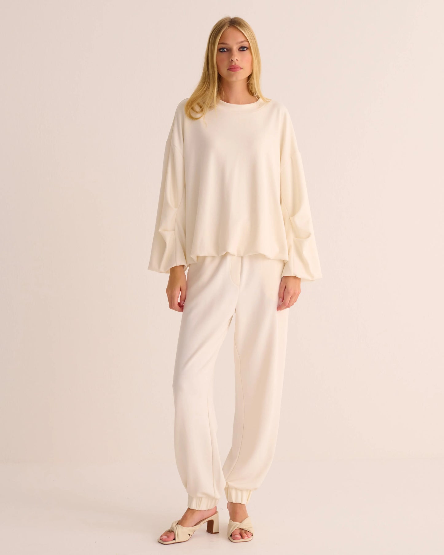 Cloud Dancer Organic Cotton Sweatshirt MAMU Dream