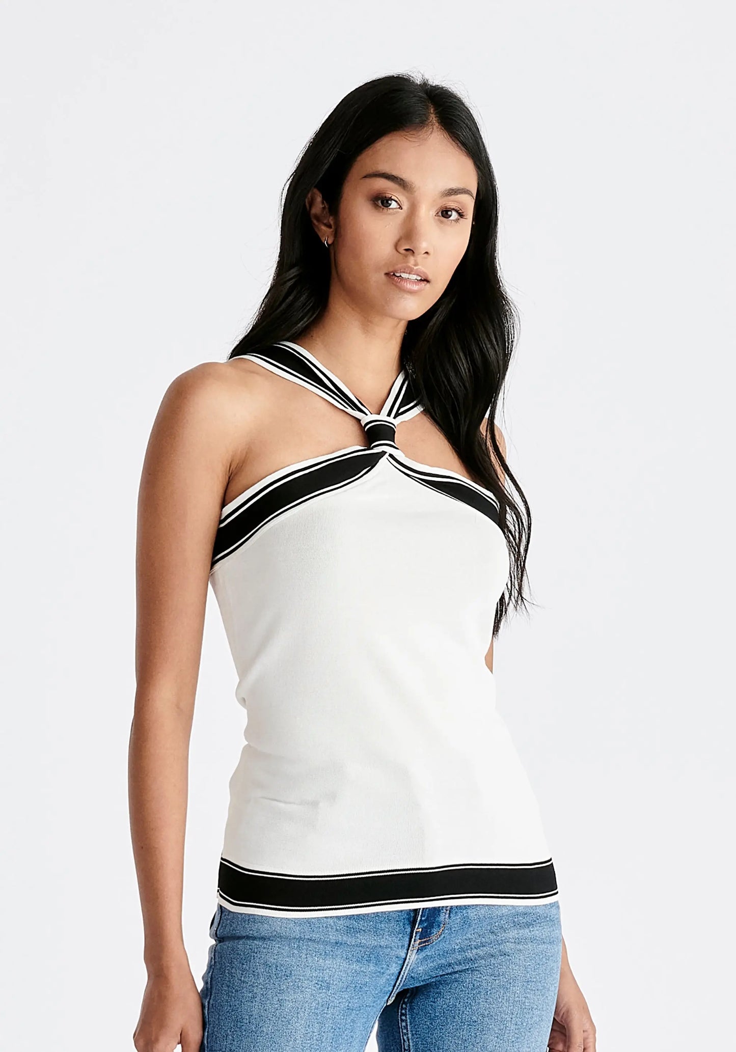 Contrast Detail Halterneck Top Paisie