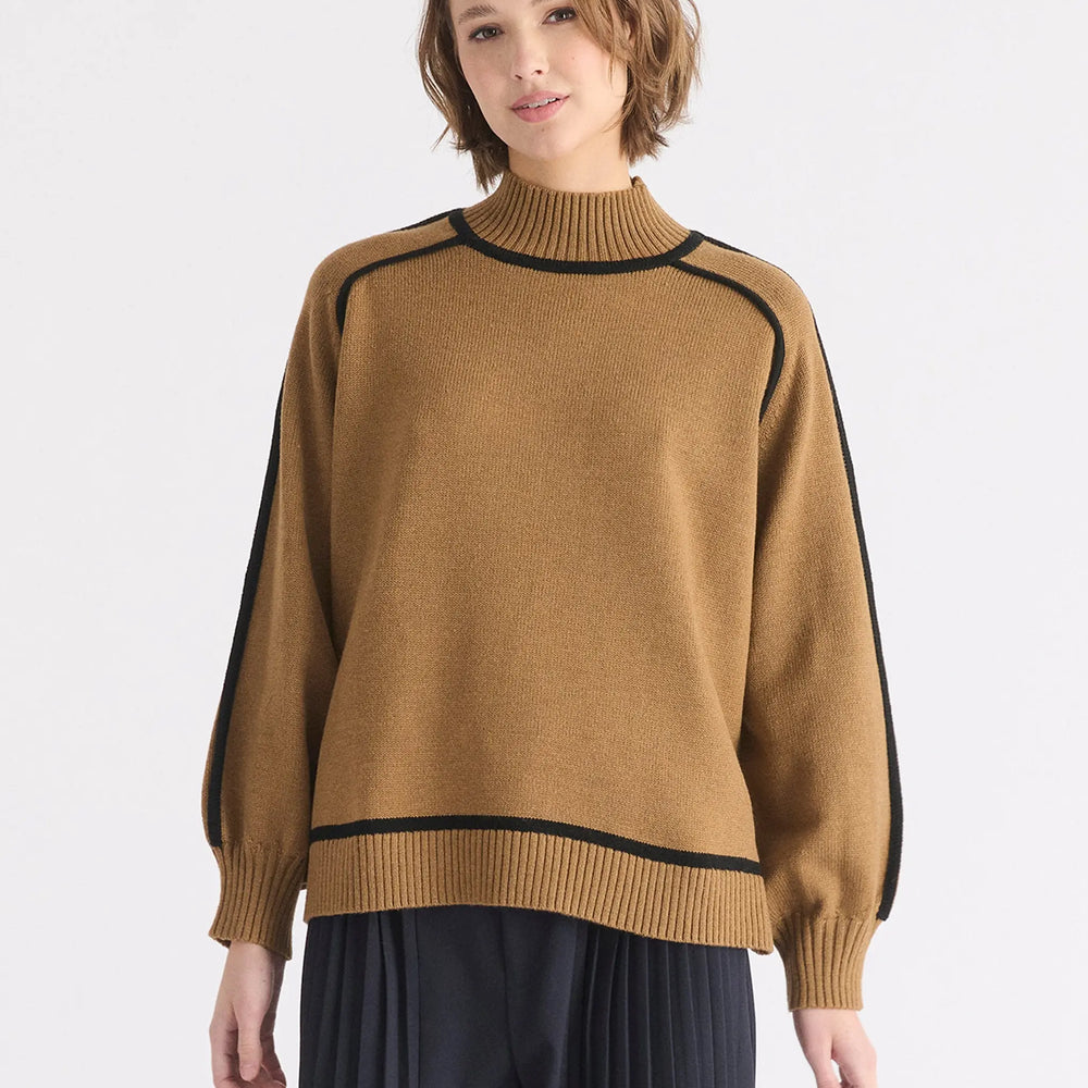 Contrast Stripe Piping Mock Neck Jumper Paisie