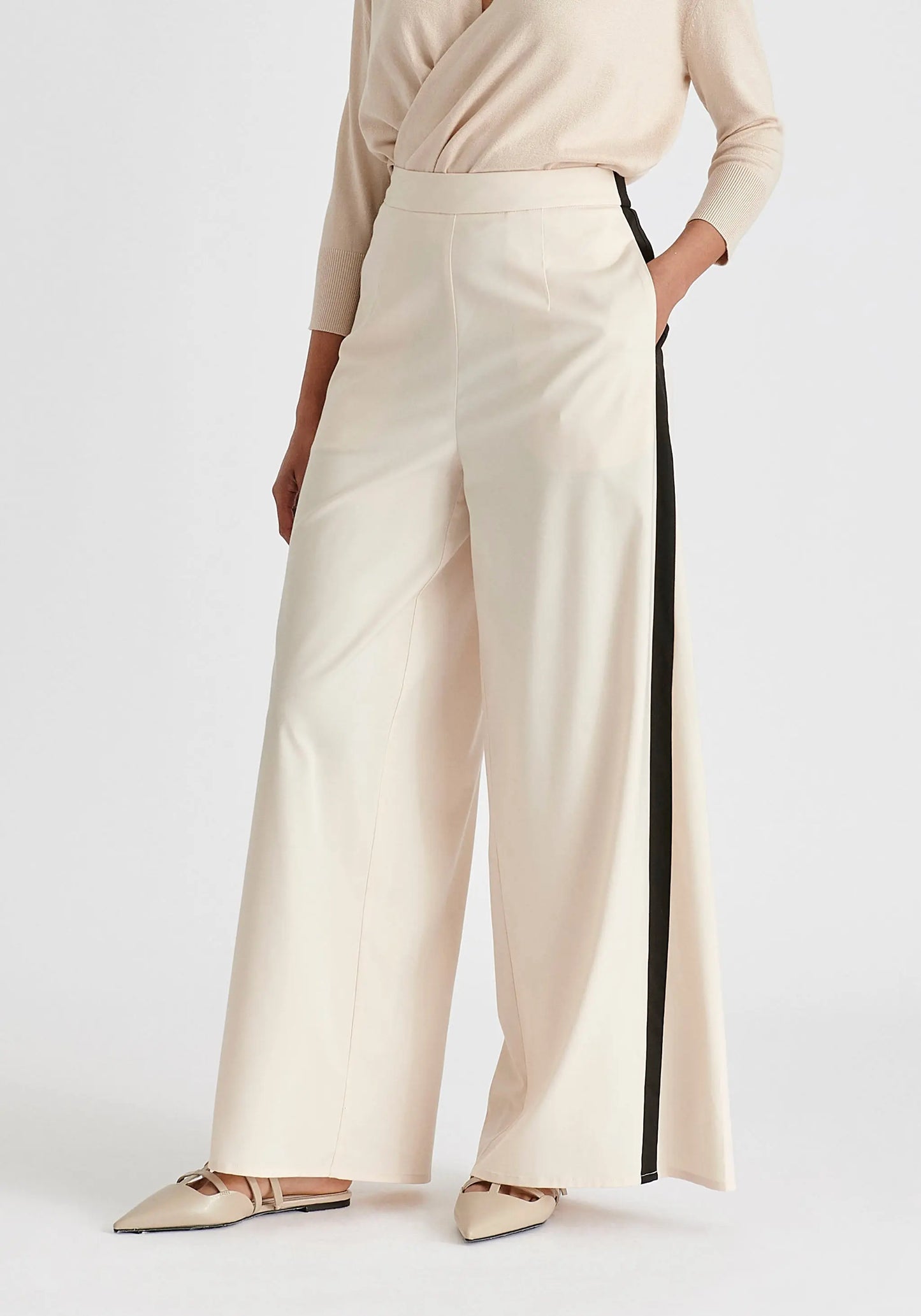 Contrast Trim Wide Leg Trousers Paisie