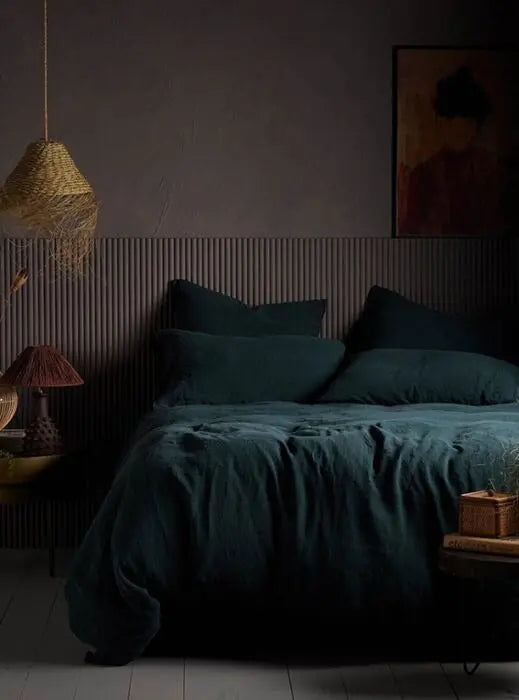 Darkest Spruce 100% Bed