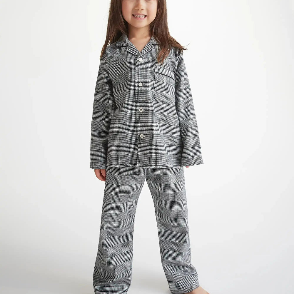 Derek Rose Kids' Pyjamas Kelburn 42 Brushed Cotton Black Derek Rose