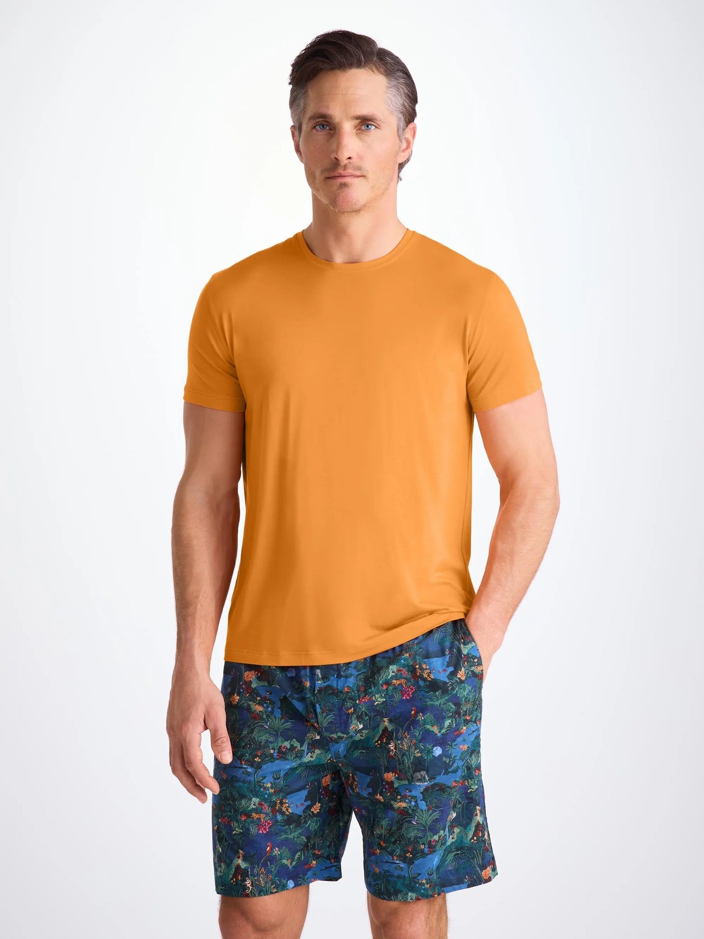 Derek Rose Men's T-Shirt Basel Micro Modal Stretch Apricot Derek Rose