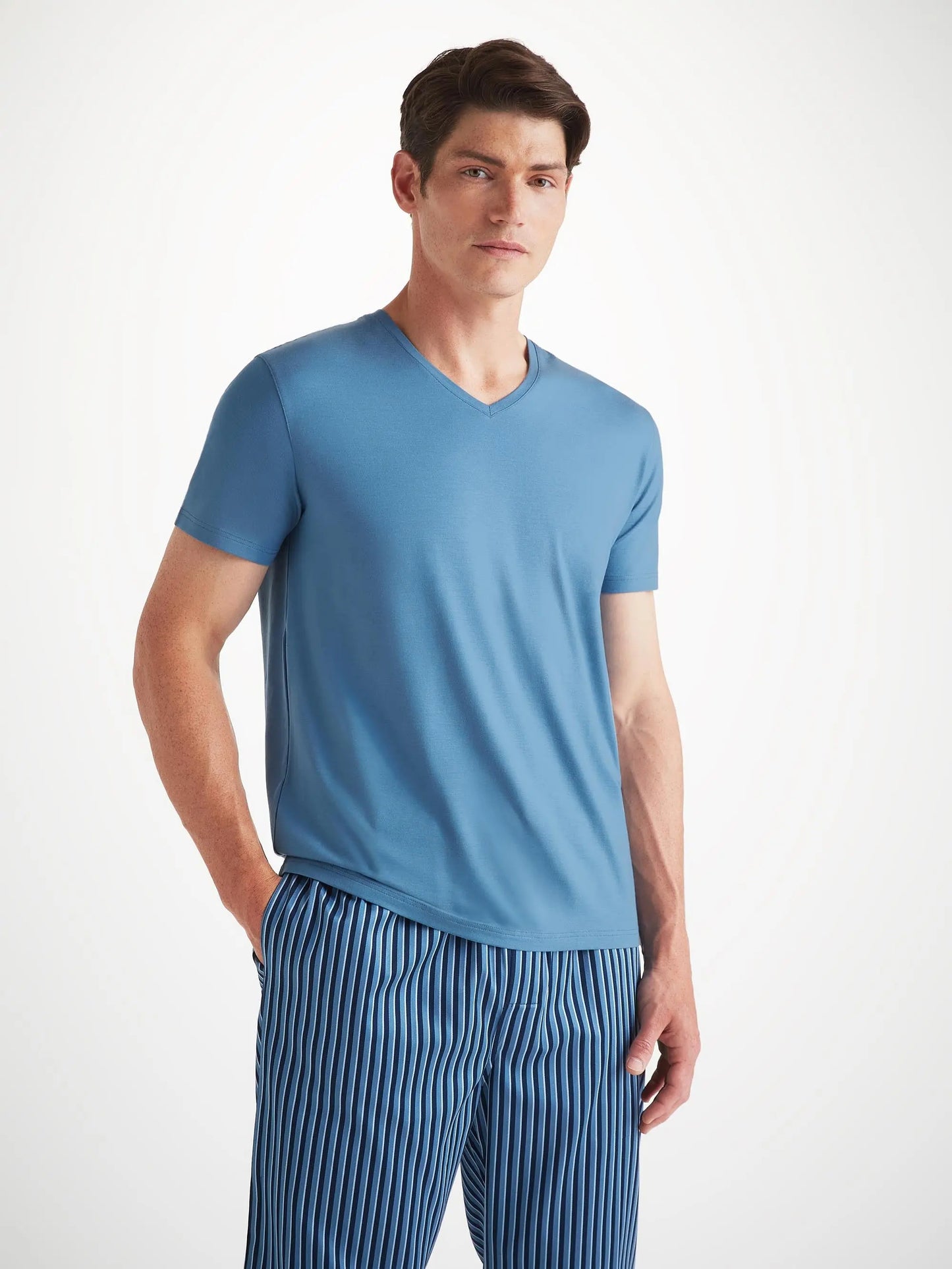 Derek Rose Men's V-Neck T-Shirt Basel Micro Modal Stretch Steel Blue Derek Rose