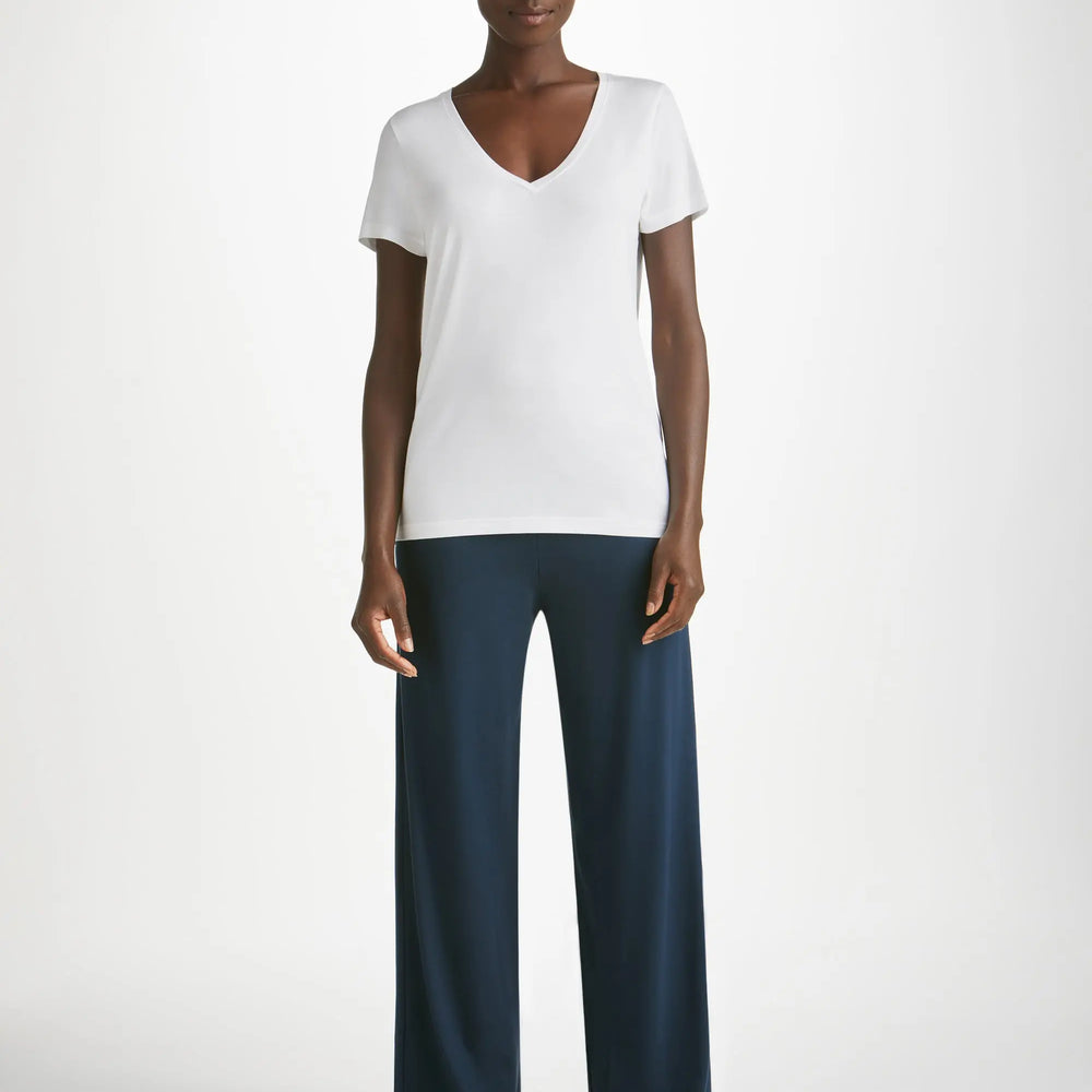 Derek Rose Women's V-Neck T-Shirt Lara Micro Modal Stretch White Derek Rose