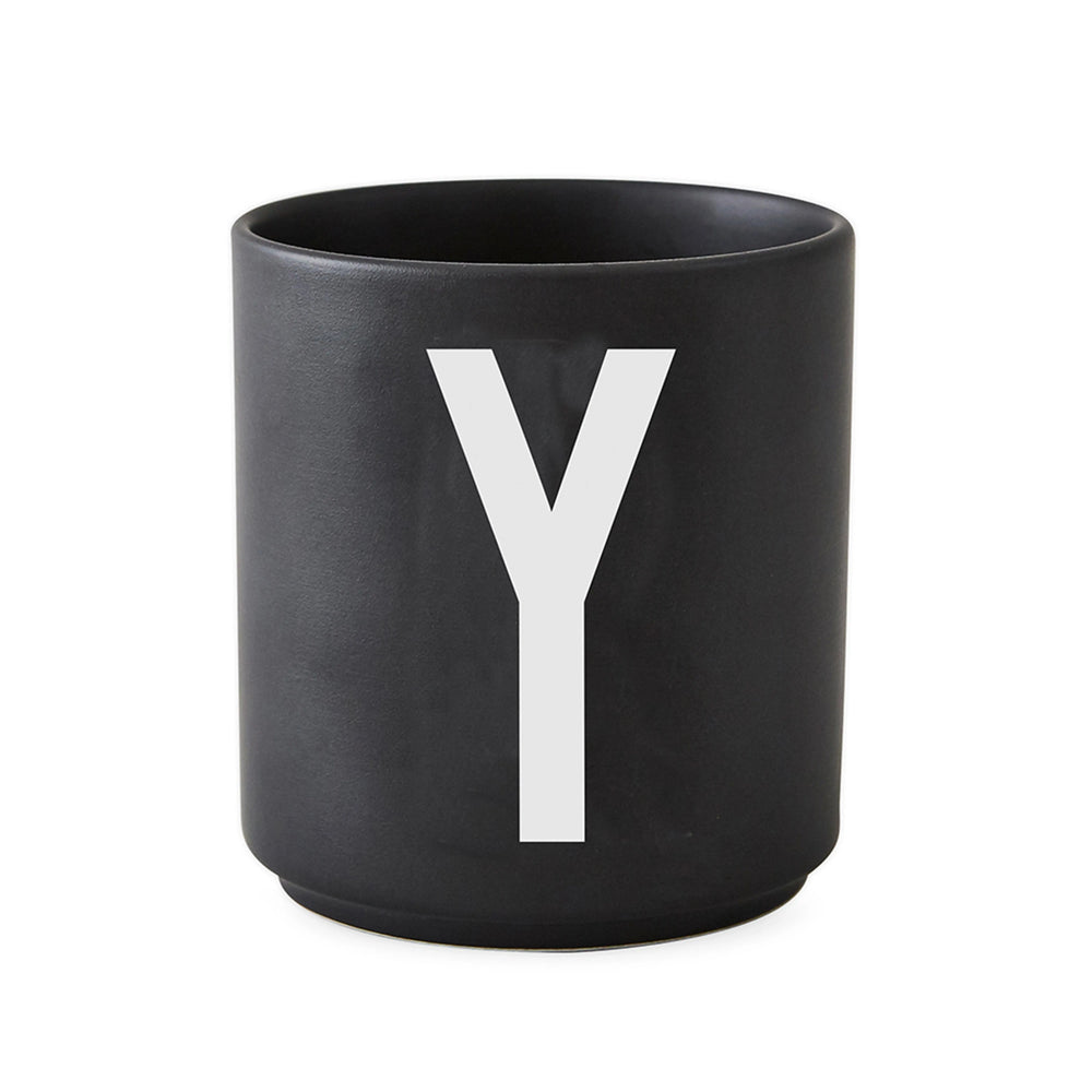 Design Letters Design Letters Cup Black Y Design Letters