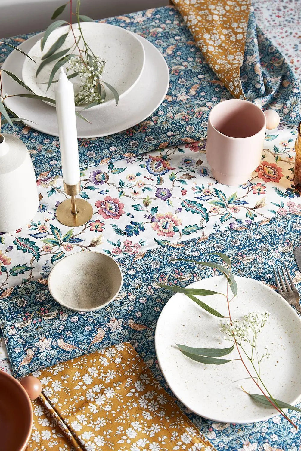 EVA BELLE & STRAWBERRY THIEF Liberty Reversible Stitch Placemat Coco & Wolf