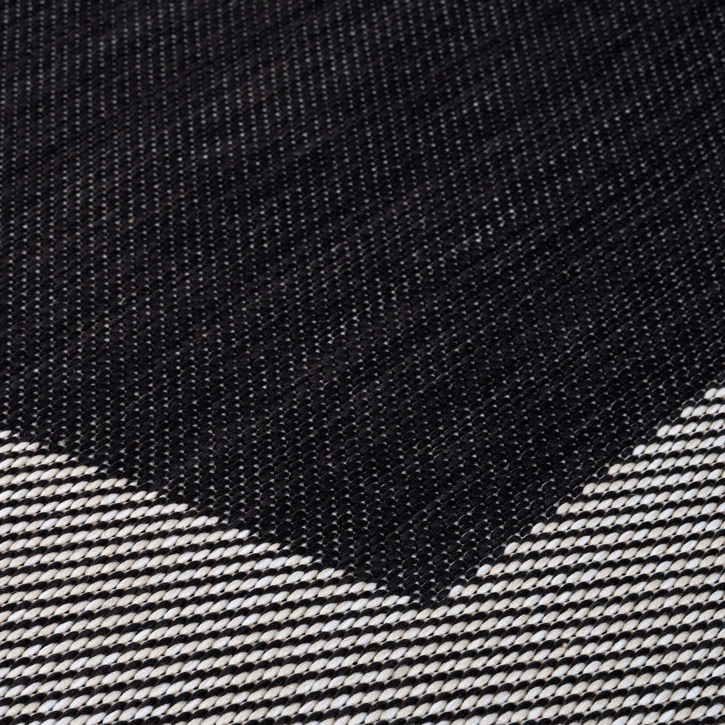 Ecology Outdoor Rug Black | 200bl The Rugs