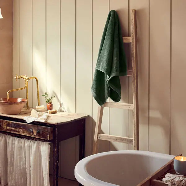 Elm Green Organic Cotton Towels Piglet