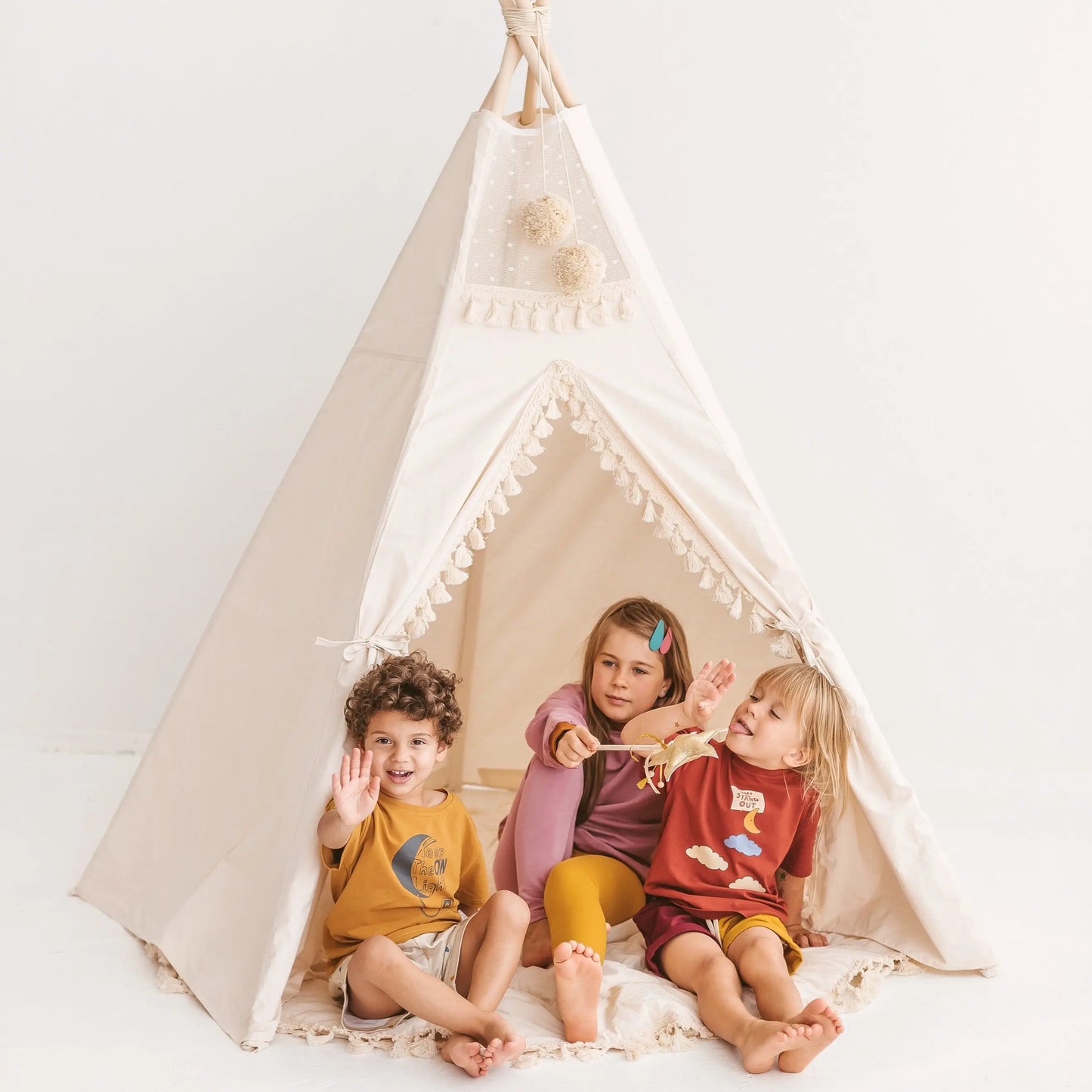Extra Large Indoor Teepee Tent with Tassels Decor MINICAMP