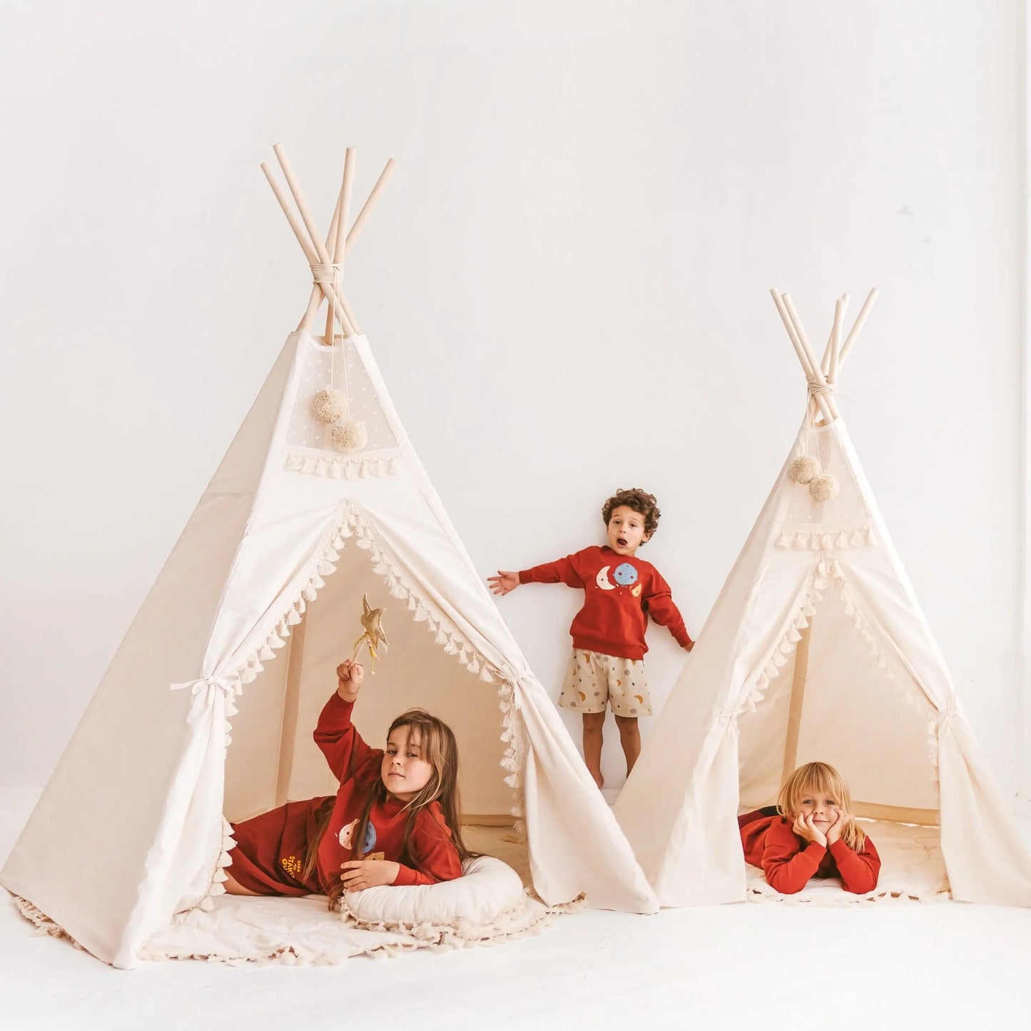 Extra Large Indoor Teepee Tent with Tassels Decor MINICAMP