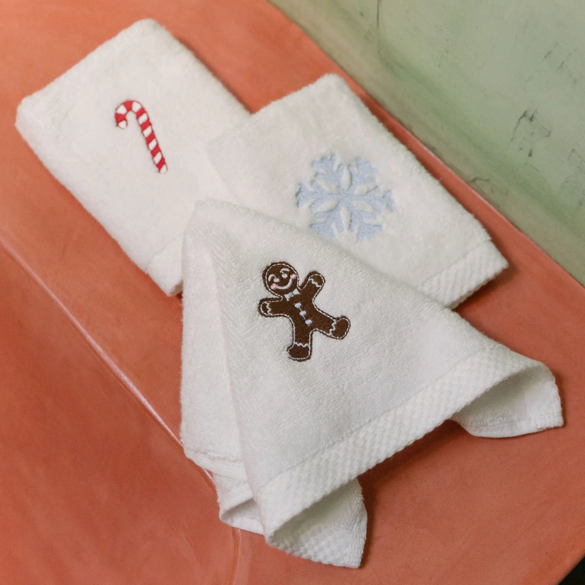 Face towel with christmas embroidery Torres Novas UK