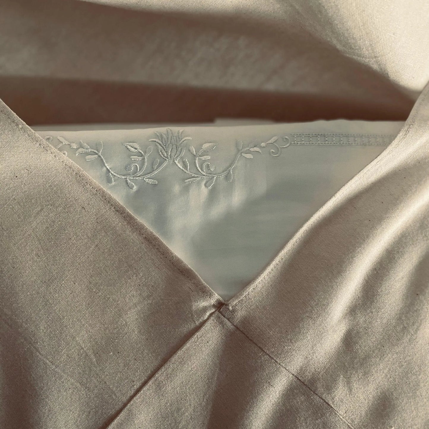 Field of dreams bundle Sukun: Luxurious bedding and homeware.