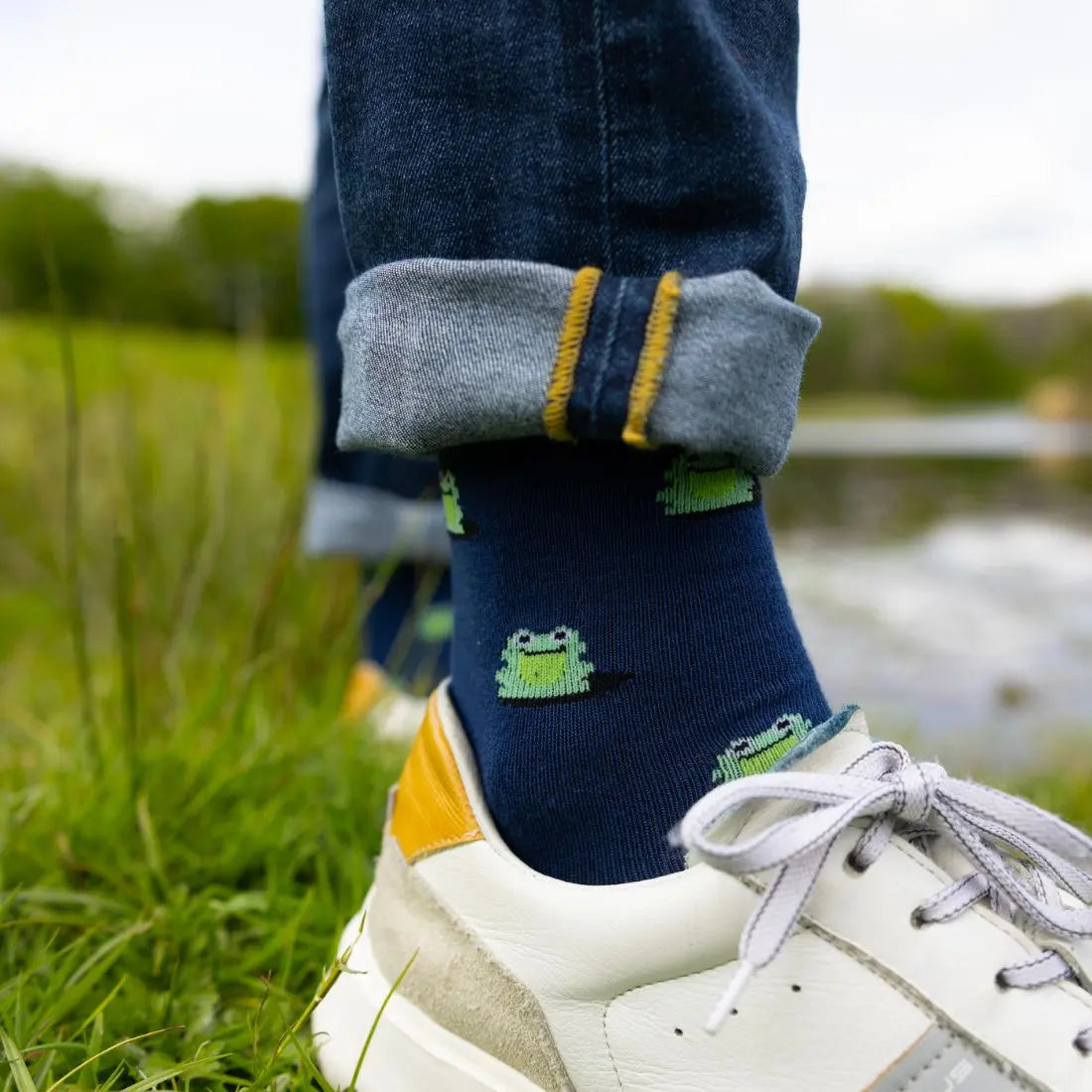 Frog Bamboo Socks Swole Panda