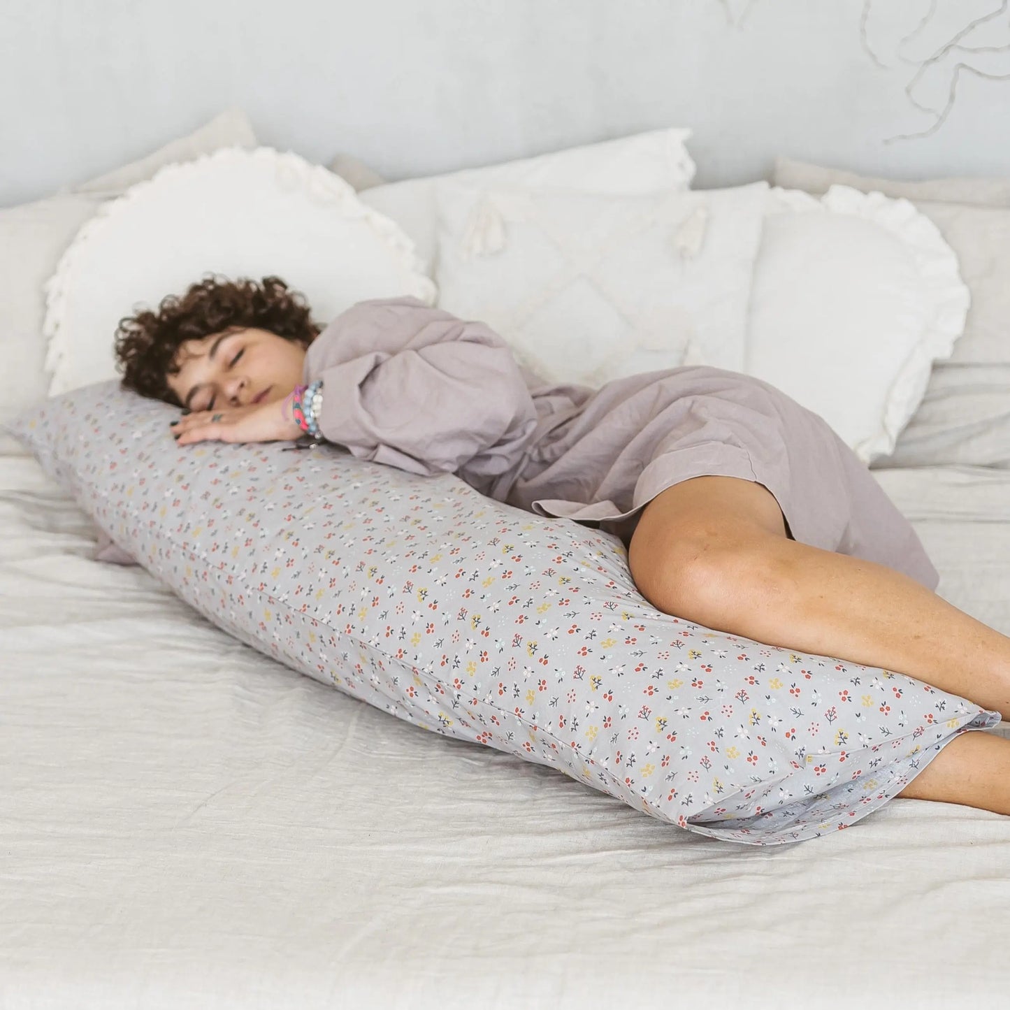 Full Body Maternity Pillow with Organic Floral Print Cover MINICAMP