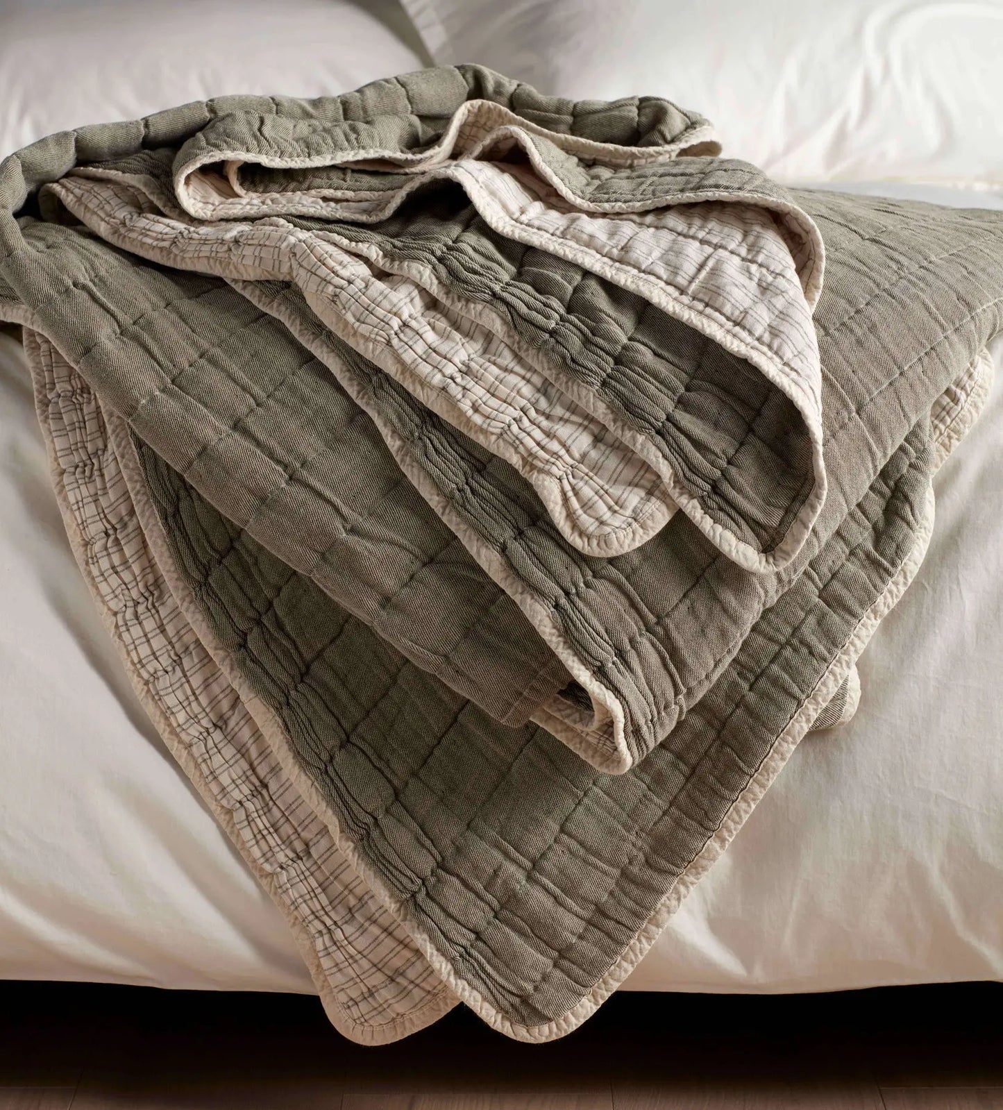 Green Vivienne 100% Cotton Quilted Throw The Secret Linen Store